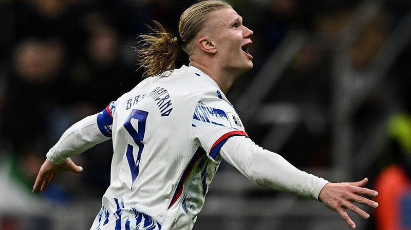  Erling Haaland of Norway celebrates his goal