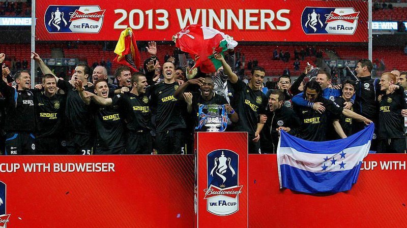 Wigan celebrate winning the FA Cup