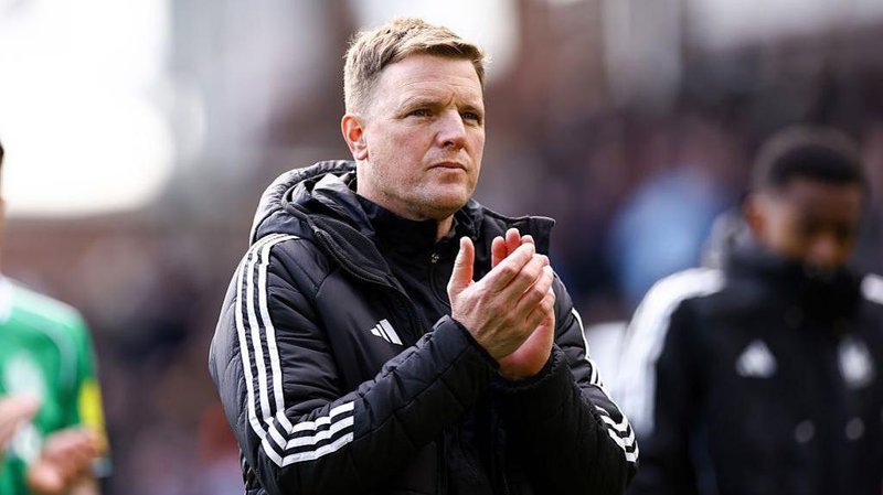 Newcastle United head coach Eddie Howe faces the away end after the game against Crystal Palace at Selhurst Park on 12 April, 2026