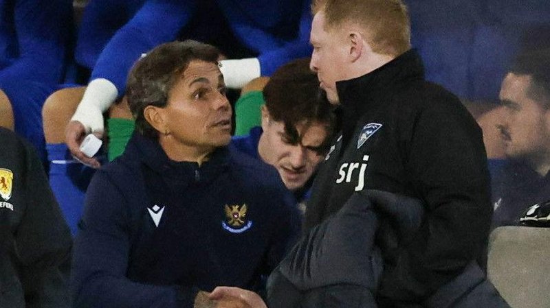 St Johnstone's Simo Valakari and Dunfermline Athletic's Neil Lennon