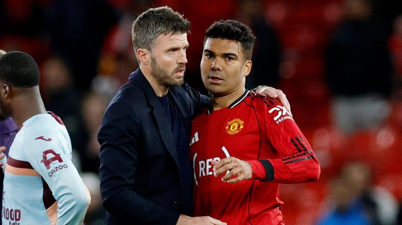 Michael Carrick and Casemiro