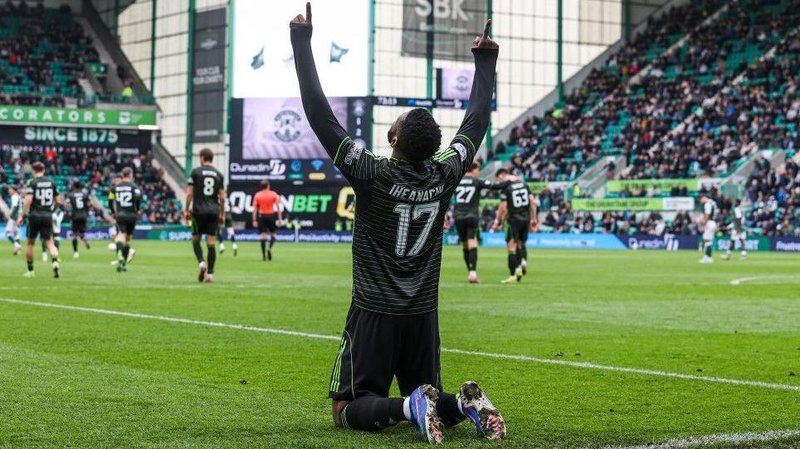 Celtic's Kelechi Iheanacho celebrates