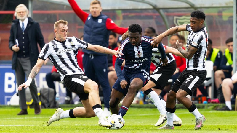 Dundee v St Mirren