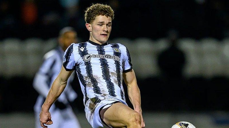 St Mirren midfielder Jacob Devaney