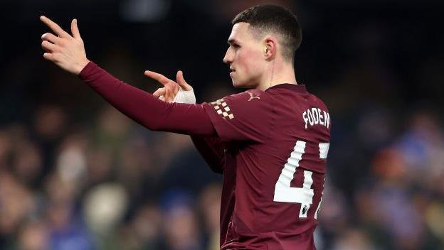 Phil Foden of Manchester City celebrates scoring his team's third goal during the Premier League match between Ipswich Town FC and Manchester City FC at Portman Road on January 19, 2025